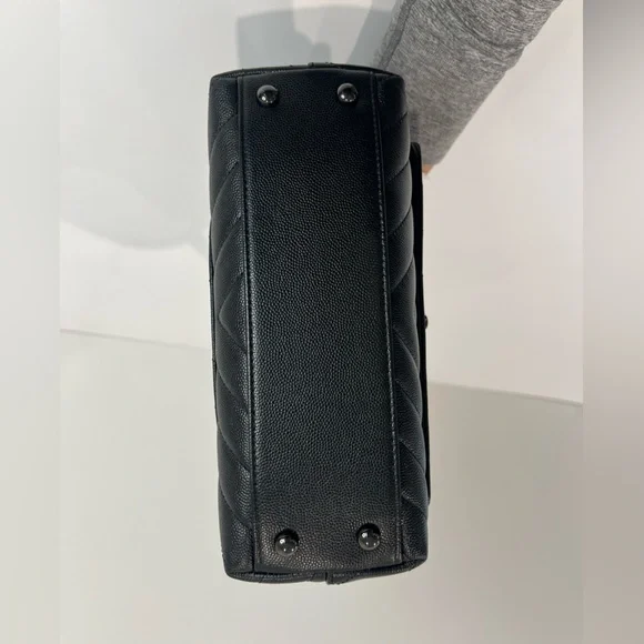 Chanel Black Chevron Coco Handle w Black Hardware - Picture 8 of 17